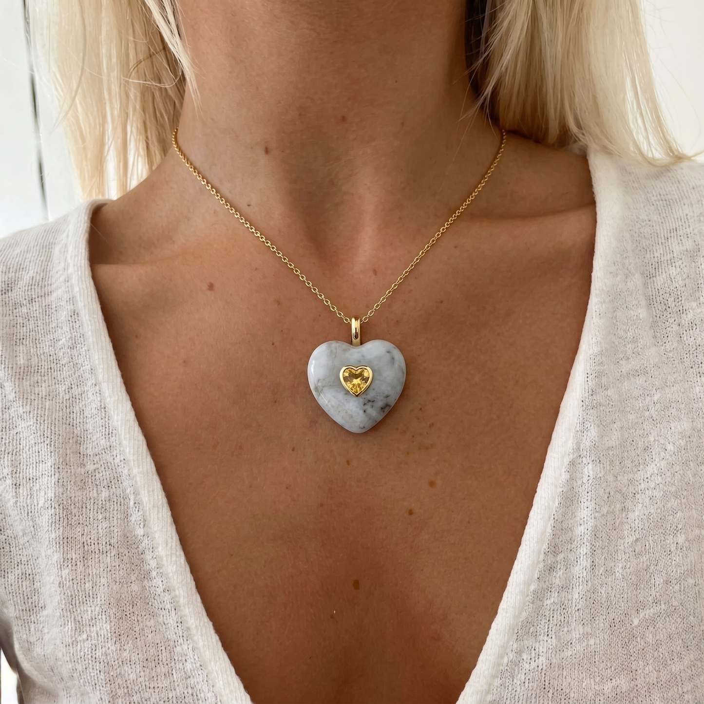 Colgante corazón piedra Labradorita con piedra citrino- Bendita Eva