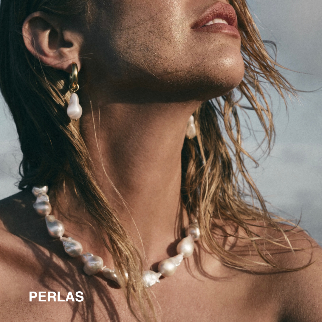 collar de perlas barrocas de excelente calidad con cierre oro y pendientes de perlas barrocas de Bendita Eva